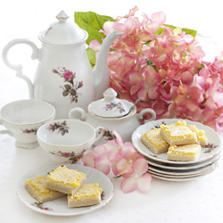 Lemon Bars - Recipe photo by Sprinkle Charms