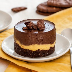 Passionfruit & chocolate entremet - Recipe photo by NowimaCook