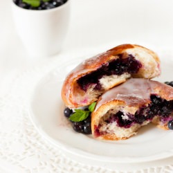 Blueberry Buns - Recipe photo by Alex27