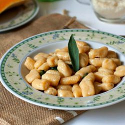 Pumpkin Gnocchi with Butter & Sage - Recipe photo by manusmenu