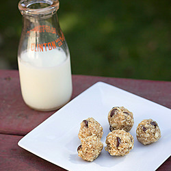chocolate chip cookies - Recipe photo by stephchows