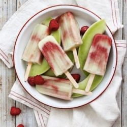 Melon Berry Diablo Poptail - Recipe photo by foooodie