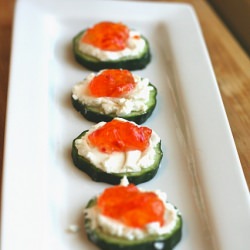 Goat Cheese and Red Pepper Jelly - Recipe photo by clockworklemon