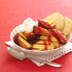 Peaches w/ Raspberry Sauce - Recipe photo by nommin
