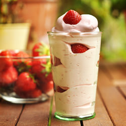 Fruit Meringue Mousse - Recipe photo by maxivida