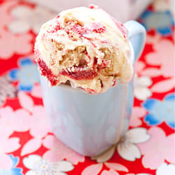 Strawberry Cheesecake Ice Cream - Recipe photo by gasparzinha