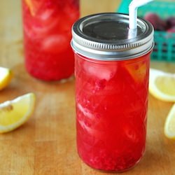 Raspberry Sun Tea - Recipe photo by aducksoven