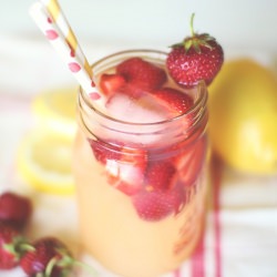 Sugar Free Strawberry Lemonade - Recipe photo by dashingdish