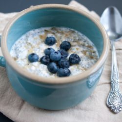 Honey Vanilla Overnight Oats - Recipe photo by simple craves and olive oil