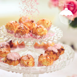 Pretty Strawberry Coconut Macaroons - Recipe photo by beckybakewell