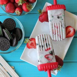 Strawberry Mint Cookies & Cream Pop - Recipe photo by damndelicious