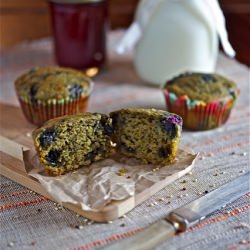 Blueberry Quinoa Muffins - Recipe photo by lemonsandanchovies