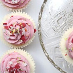 Bakery Style Cupcakes - Recipe photo by mbakes