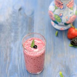 Berry Lassi with Flax meal - Recipe photo by Collaborativecurry