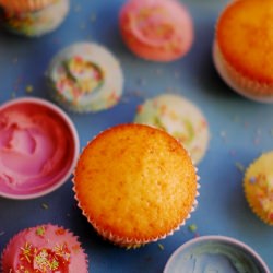 Vanilla Cupcake - Recipe photo by Maria Jose