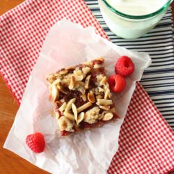 Raspberry Peach Squares - Recipe photo by kneadtocook
