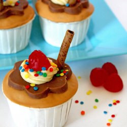 Chocolate Caramel Sundae Cupcakes - Recipe photo by eatsweetbycarlasue