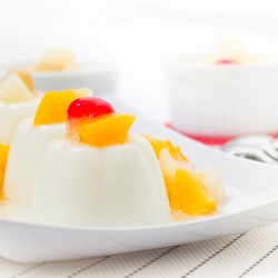Almond Cocktail Pudding - Recipe photo by bebenyabubu