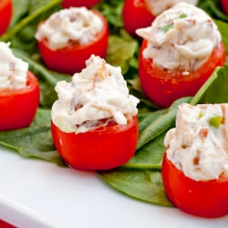 BLT tomato bites - Recipe photo by IMPROVkitchen