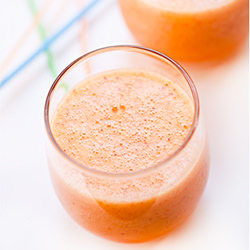 Peach-Carrot Juice - Recipe photo by gasparzinha