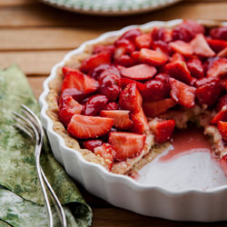 Strawberry Creme Patissiere Tart - Recipe photo by MeetaK