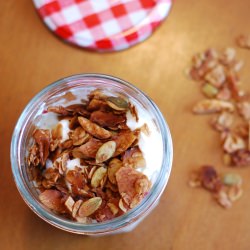 Homemade Granola - Recipe photo by thedailymuse