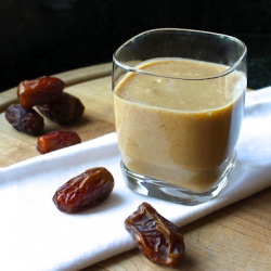 Vanilla Date Smoothie - Recipe photo by fromwhichthingsgrow