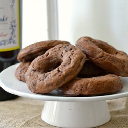 Low-fat Red Wine Chocolate Donuts - Recipe photo by claireg