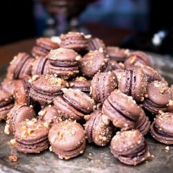 Ferrero Rocher Macarons - Recipe photo by mondomulia