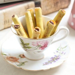 Sweet Red Bean Paste Rolls - Recipe photo by Yi