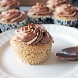 Cinnamon Chocolate Churro Cupcakes - Recipe photo by kellzvb