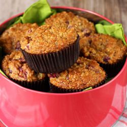 Raspberries muffins - Recipe photo by Feed Me Better