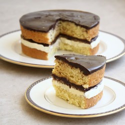 French Layer Cake - Recipe photo by maral.lavida