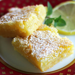 Lemon Bars - Recipe photo by Hilah Cooking