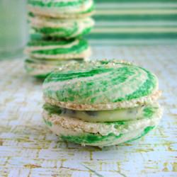 Mojito macarons - Recipe photo by sharkyovengloves