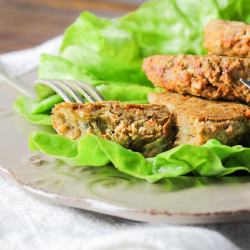 red lentil burgers - Recipe photo by thewrenandrabbit