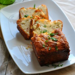 Savory Cake with Salami and Feta - Recipe photo by magyreuontas