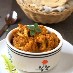 Spicy Cauliflower Masala - Recipe photo by Valarmathi