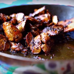 Garlic & Pomegranate Chicken Liver - Recipe photo by maryjane