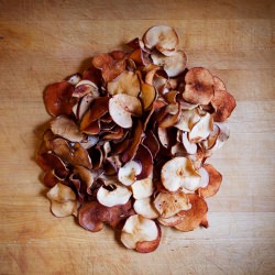 Cinnamon Apple Chips - Recipe photo by CieraDesign