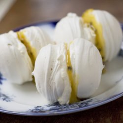 Vanilla Meringues with Passionfruit - Recipe photo by hotlyspiced