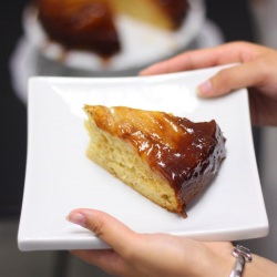 Banana Caramel Upside-Down Cake - Recipe photo by TheVietVegan