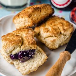 Zahtar Buttermilk Biscuits - Recipe photo by RecipeTaster
