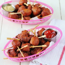 Mini Corn Dogs - Recipe photo by kitchenette