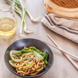 Bok Choy with Udon & Spring Onion - Recipe photo by delicieux