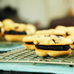 Oreo Sliders - Recipe photo by Nikki Dinki Cooking
