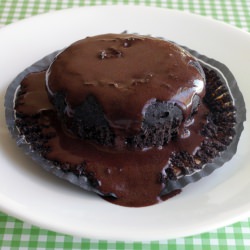 Low-Carb Chocolate Cupcakes - Recipe photo by j3nn.net