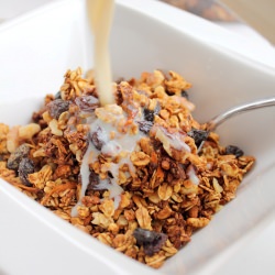 Carrot Cake Granola - Recipe photo by lemarchdesophie
