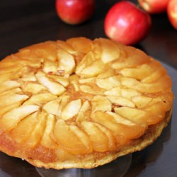 Apple Upside Down Cake - Recipe photo by Home Cooking Adventure