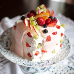 Genoise Aux Miel, Strawberry Cake - Recipe photo by nipponnin